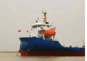 B828【出售出租】20.5米宽4980吨前驾驶甲板船