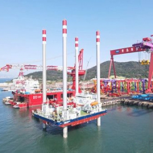 武汉船机交付国内最大海上风电自升式勘探试验平台