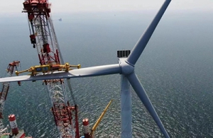 230米！全球最大风轮风机，首台吊装成功！